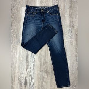 American Eagle Super Stretch Skinny in size 10 short
